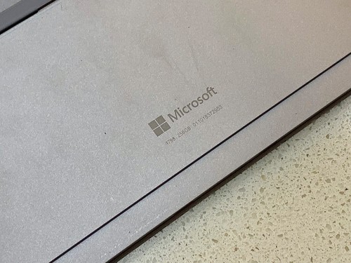 Microsoft Surface Pro ™Intel Core ®i5*256 GB SSD*8GB*WINDOWS 11Pro*USB 3.0#A - Picture 6 of 8