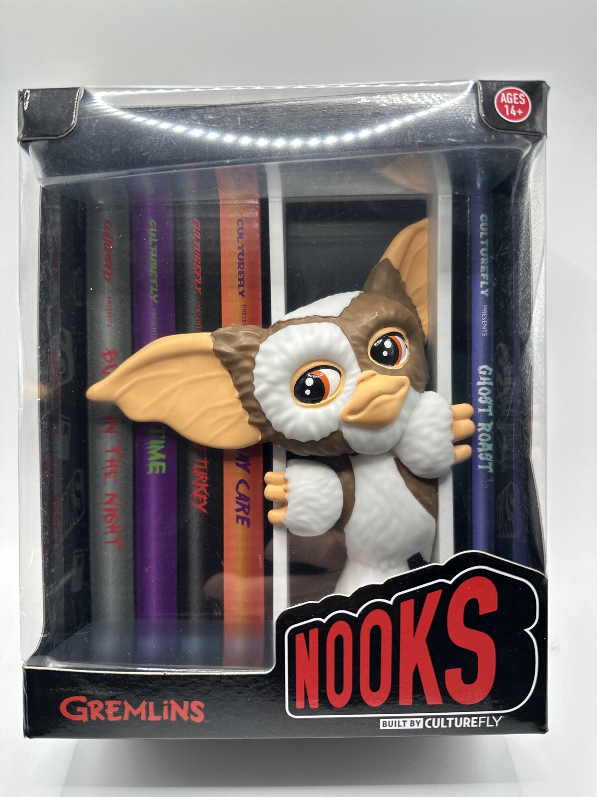 Gremlins Gizmo 8-Inch Horror Collectible Book Nook by CultureFly