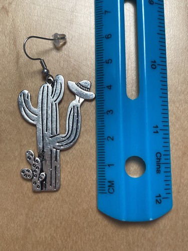 Handmade Cactus Earrings Sombrero Mexican Western Southwestern Desert Silver - Picture 3 of 4