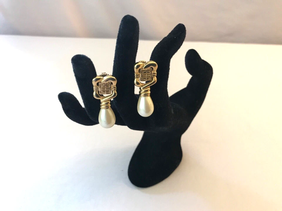Vintage GIVENCHY 1980’s LOGO Gold Plated Pearl Pierced EARRINGS. - Image 2 of 4