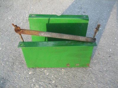 JOHN DEERE 1400 1420 1435 1445 battery tray/box bracket ... 1445 john deere fuse box 