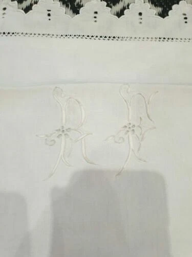 Textiles anciens du XXe siècle taies