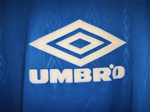 Camiseta deportiva de fútbol de entrenamiento Umbro vintage talla XL/XXL - Imagen 3 de 7