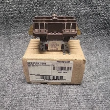 Honeywell DP2030A 1003 Definite Purpose Contactor 24V Coil 30A