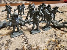 Lot Of 18 Vintage Collectible Grey Space Astronaut Men GREAT SHAPE lot 13