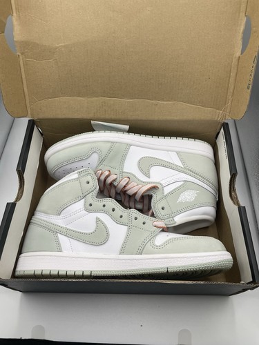 Jordan High 1 OG (PS) Seagram Green 3y (New w/ Box) - Picture 9 of 11