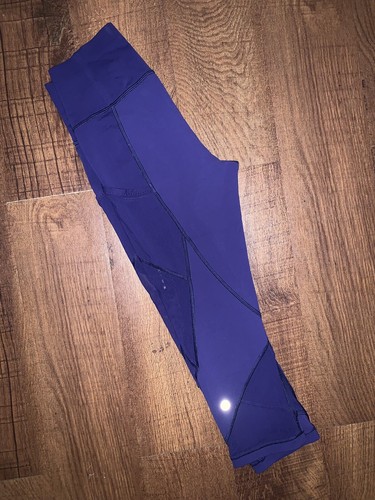LULULEMON ROYAL NAVY WUNDER UNDER STASH 