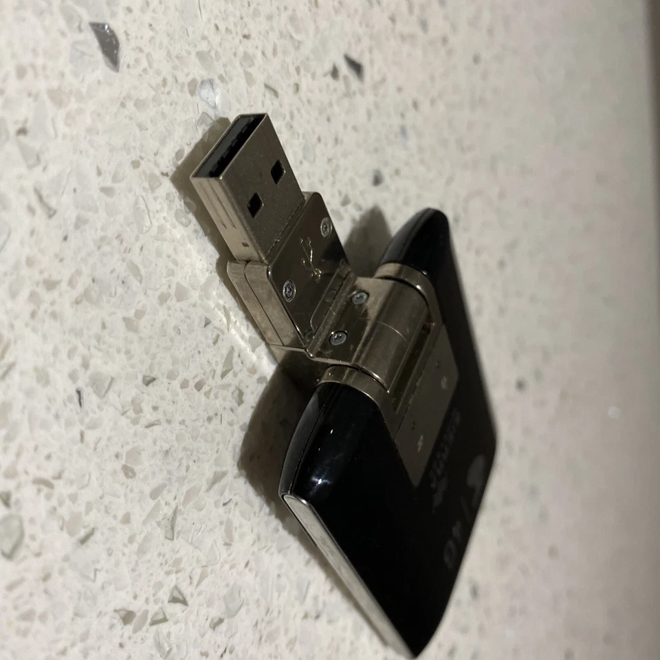 NETGEAR Telstra USB 4G Sierra Wireless AirCard 320U USB Dongle, Pl Check Descrip - Image 4 of 4