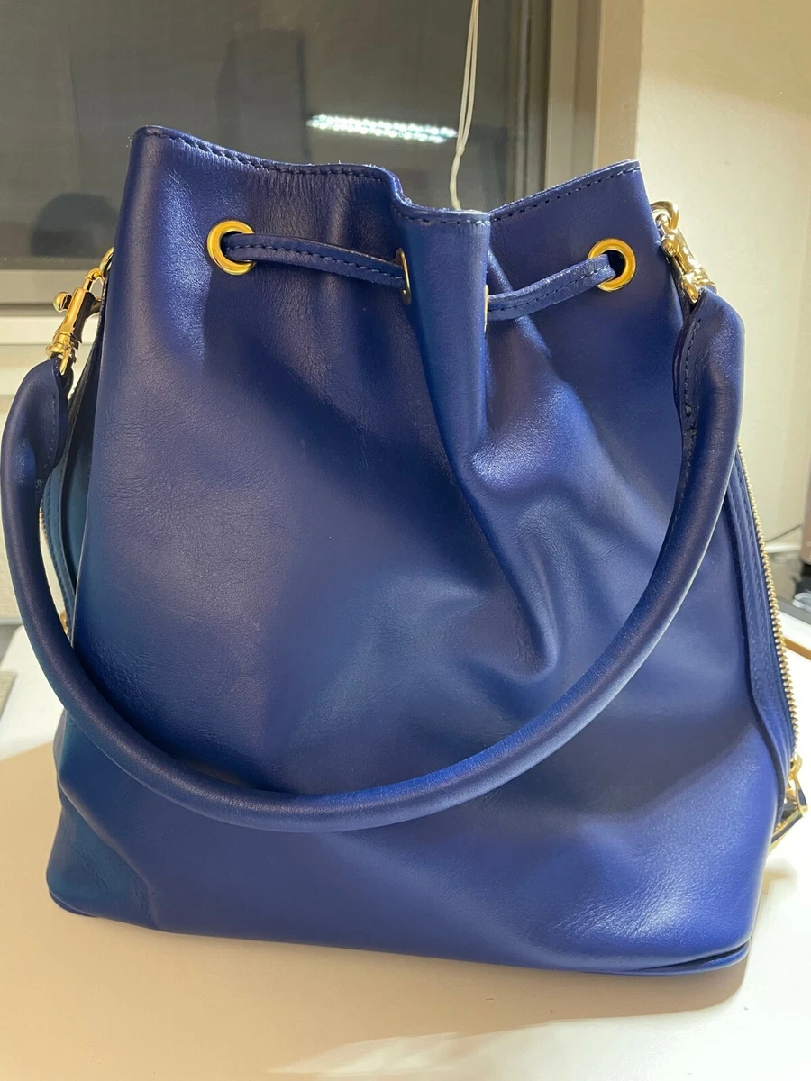 Samantha thavasa deals bucket bag