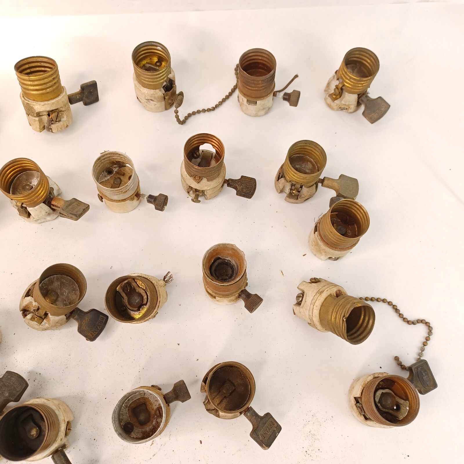 Lot Of 25 Vintage Brass Interior Light Sockets for Parts | eBay