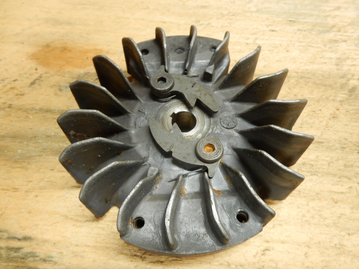 Izu  Genuine Husqvarna 272XP 268 61 Jonsered 625 670 Flywheel 501 77 82