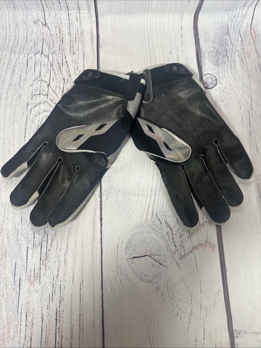 Nike Vapor Shield NFL Football Gloves Black Silver PGF378-079 Size 3XL - Picture 2 of 2