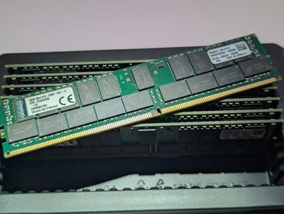 Kingston 32GB 2Rx4 PC4-2400T-RB1-11  KTH-PL424/32G 9965640-008.A01G