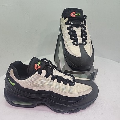 靴 NIKE AIRMAX 95 ESSENTIAL Antifreeze 27cm Nike Air Max 95 Essentials Antifreeze Black/Volt AT9865 004 Size
