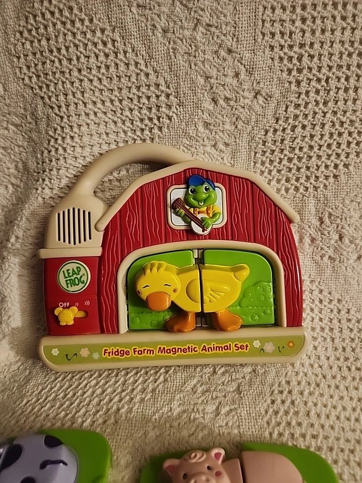 LeapFrog Fridge Farm Magnetic Matching Animal Barn Set 100% Complete Tested - Image 2 of 4