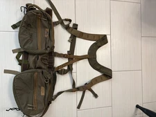 Tethrd ULTRALOCK Saddle ranger green and tan