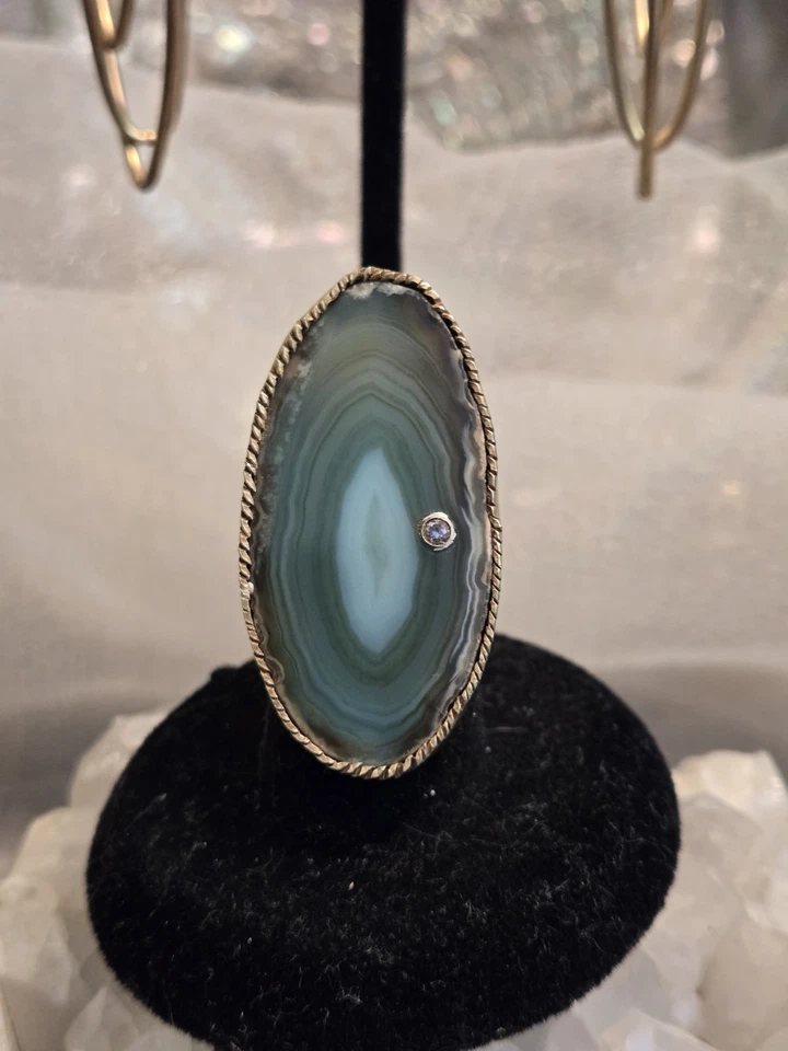 Juego de anillos de rebanada de ágata verde en latón, con juego de joyas de pendientes Foto 3 de 4