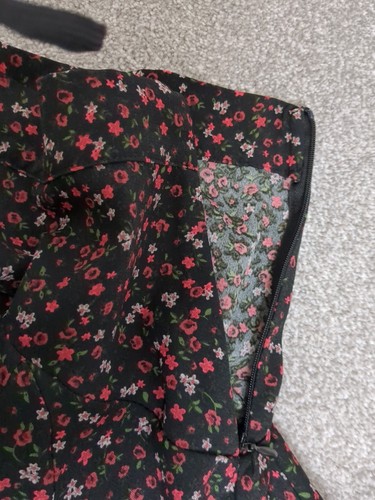 Zara Mini Skirt Black Floral XS Fits 6/8 Excellent Condition - Picture 3 of 5