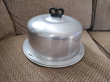 Vintage Regal Ware Aluminum Cake & Pie Carrier with Locking Lid Granny Core MCM