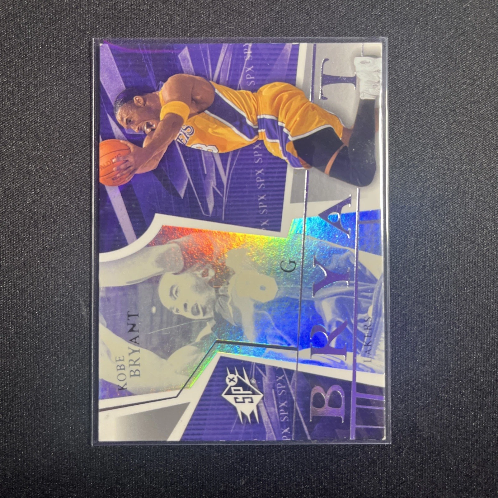 KOBE BRYANT 2003-04 Upper Deck SPX #34 HOF Lakers - Great Card