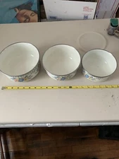 PANTRY NESTING SERVING SNACK BOWLS flower BLUE WHITE B37