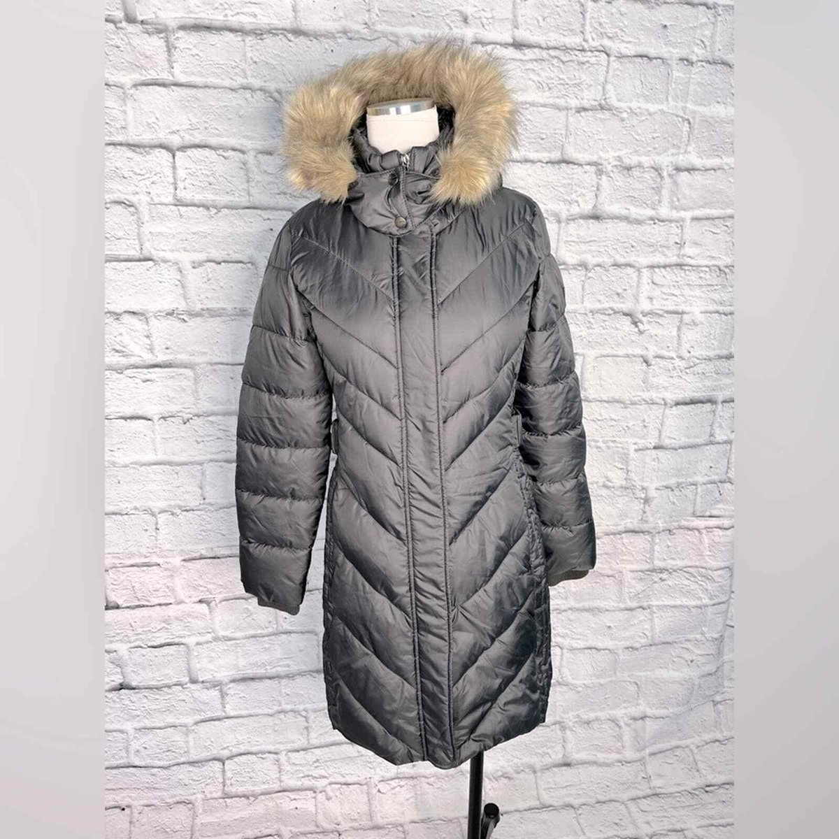 Larry Levine Puffer Coat Fur Hood Larry Levine Down And Feather Faux Fur  Hooded Puffer Coat New Size