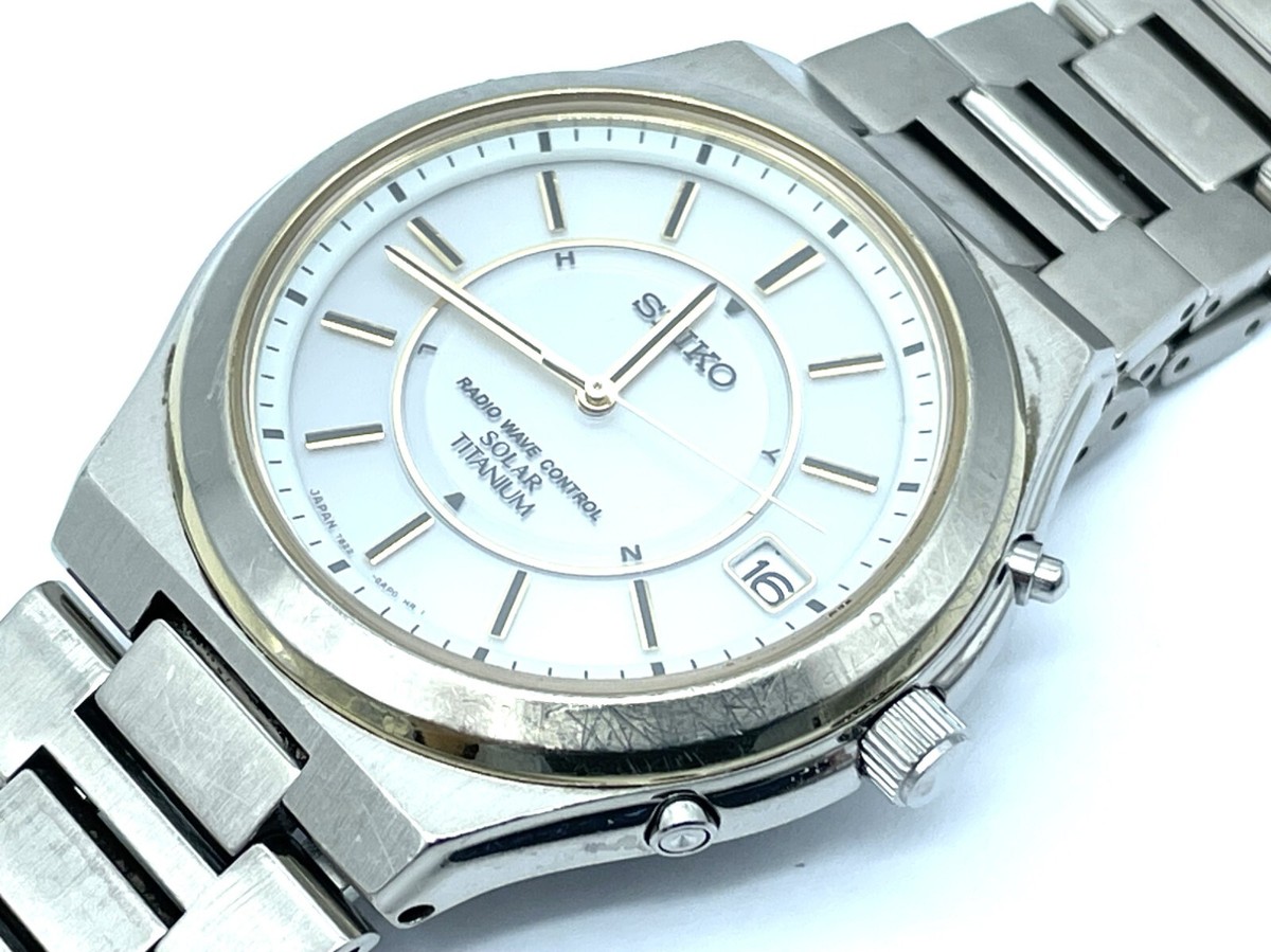 SEIKO Radio Wave Control Solar Titanium Men's Watch 2.5oz SEIKO Radio Wave Control Solar Titanium Men's Watch 2.5oz
