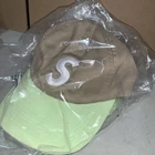 Supreme 2 tons logo S 6 panneaux chapeau bronzé SS24 OS