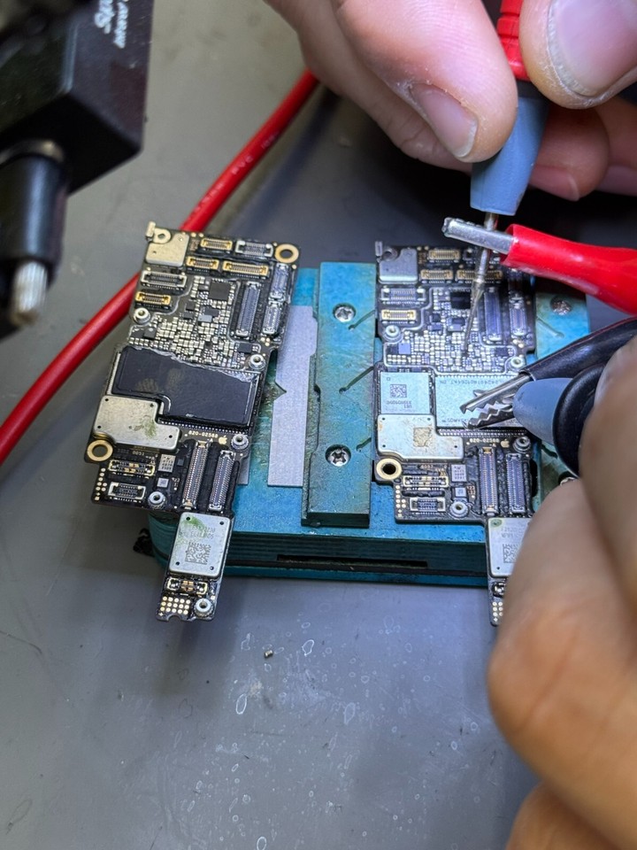 Logic Board Motherboard Repair Service photo