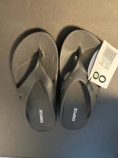 NEW Oofos Ooriginal Unisex Flip Flop Sandals Comfort Black Size Men 4 Women 5