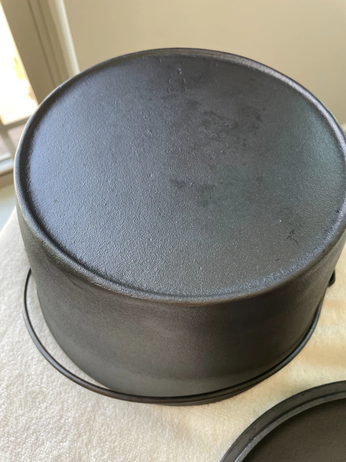 Lodge # 8 Cast Iron 1930’s Flat Bottom Dutch Oven & Heat Ring and Lid Restored