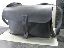 DDR echt Leder Tasche  / Alte Werkzeugtasche gut- gebraucht
