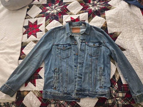 Levi's Men's Vintage Denim Jacket XL - product listing photo