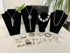 Vintage Costume Jewelry 21 pc Lot Necklaces Pendants Bracelets No Reserve #18