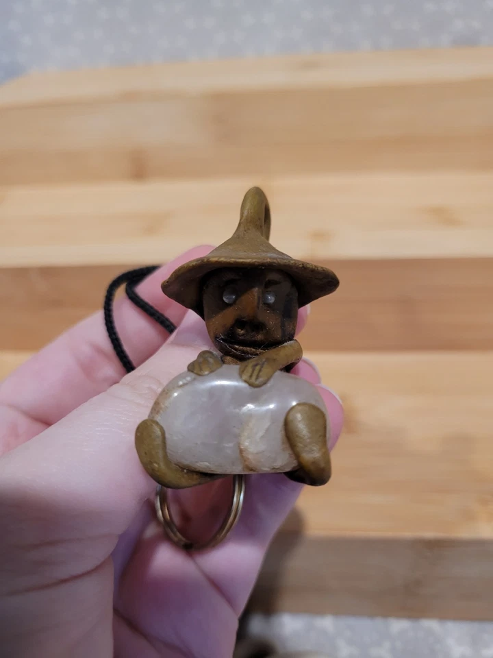 Vintage Handmade Quartz Crystal Troll Gnome Elf Clay Keychain Pendant Foto 2 de 4