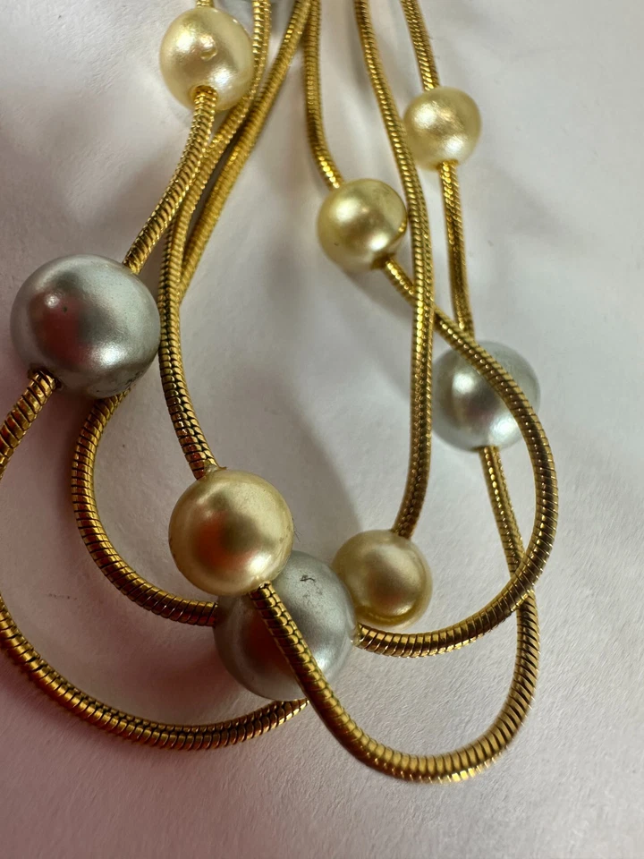 Collar Misaki Monaco Perla Multistrand Gris Champán Color Estación Flotante Foto 4 de 4