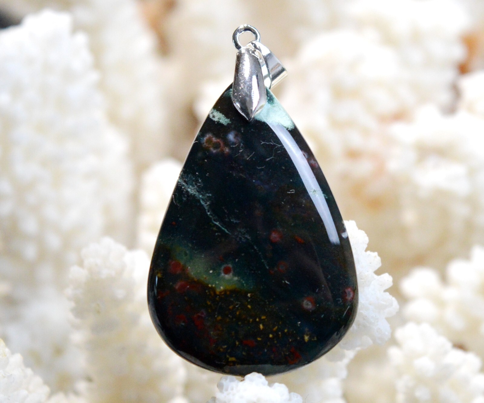 Jaspe océan 58 carats cabochon en pierre naturelle de Madagascar pour création FO91