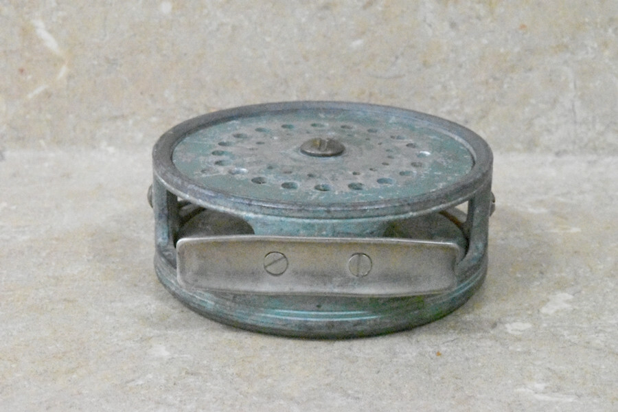 South Bend No. 1120 vintage pawl click fly fishing reel USA made Missing handle
