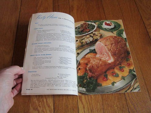 Vintage R.T. French Spices Coleman's Mustard Cookbook 1950's Recipes Retro - Bild 5 von 7