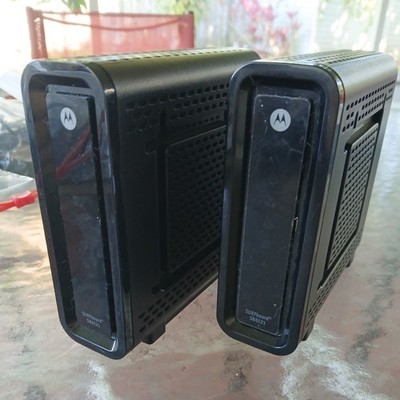 Two Motorola Surfboard SB6121 Cable Modem High Speed Internet DOCSIS 3.0 Black