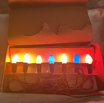 Amico Xmas 7 LIGHT SET VINTAGE BULB INDOOR USE ORG BOX. GE. Shelf