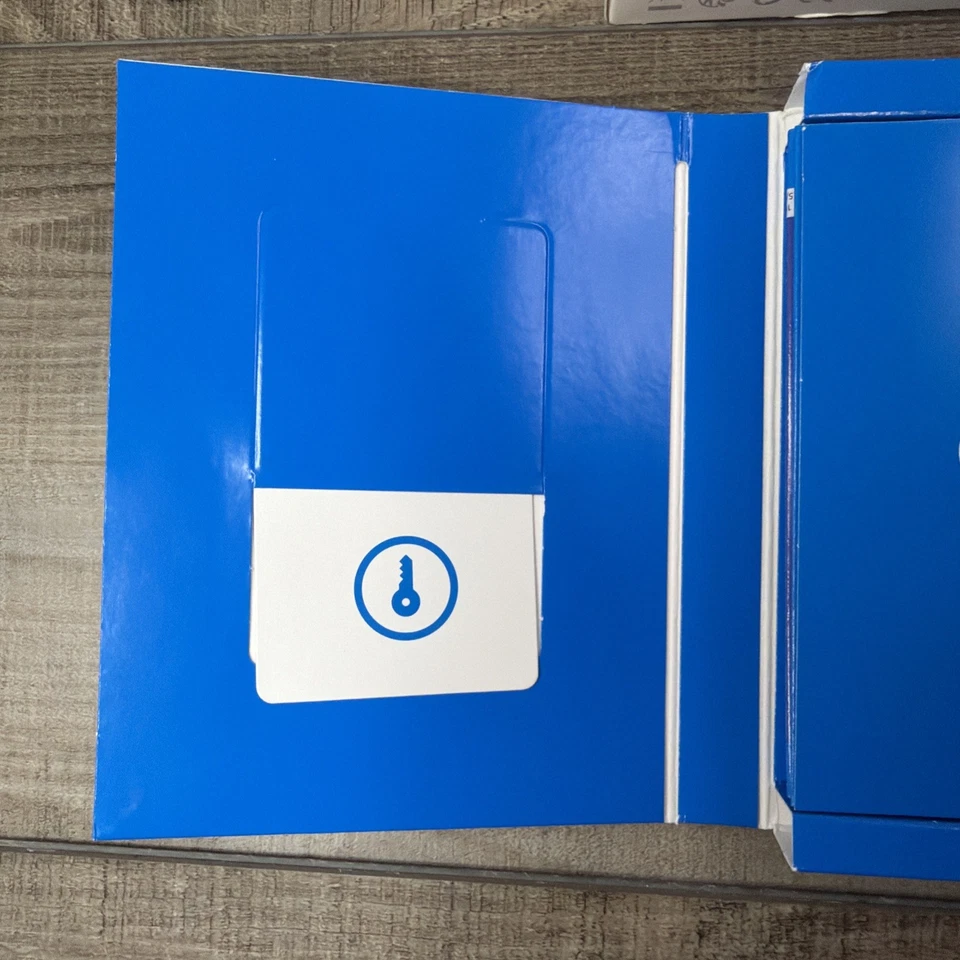 Microsoft Windows 10 Home USB Flash Drive Creativity Productivity 32 or 64 Bits - Image 2 of 4