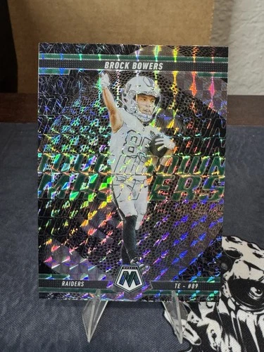 2025 Panini Mosaic - Touchdown Masters Brock Bowers #2 Green Mosaic Prizm