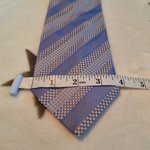 Bugatchi Uomo Mens Neck Tie Blue White Striped Pattern 100% Silk Made In Italy - Picture 10 of 10