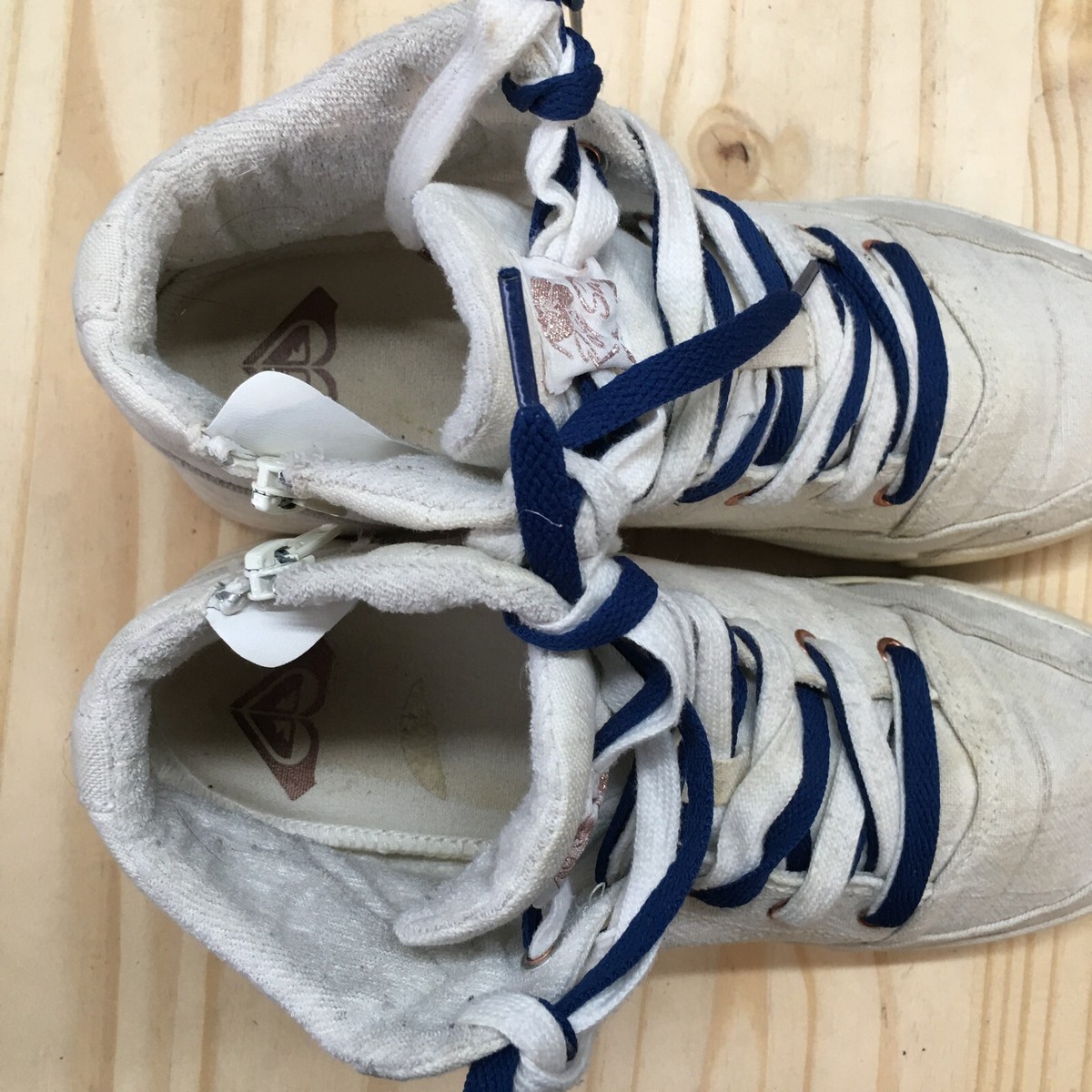 Roxy Shoes Womens 8 Camy U High Top Lace Up Sneakers