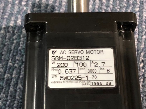 YASKAWA AC Servo Motor SGM-02B312 NEW ( no box ) - Picture 2 of 2
