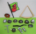 VTG PLAYMOBIL MEDIEVAL CASTLE ARMOR WEAPONS HELMETS FOX FLAG HELMETS HAIR PARTS