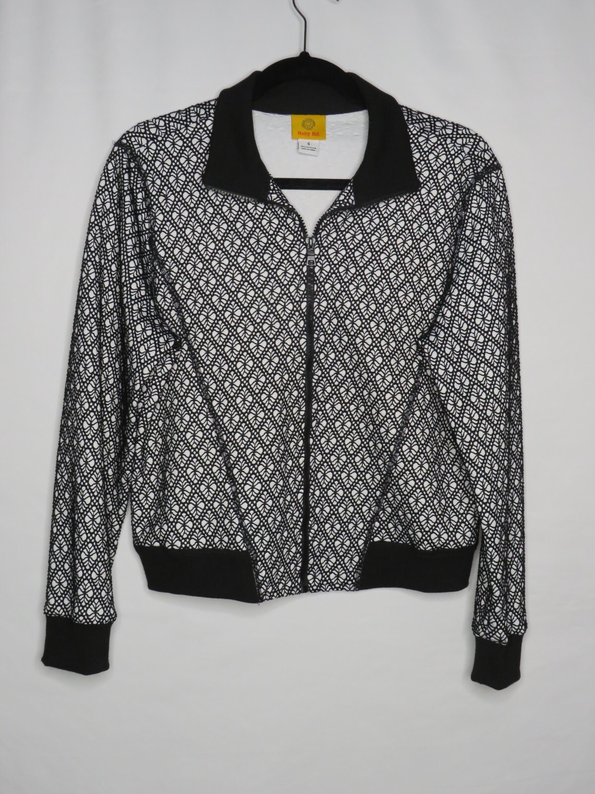 RUBY RD. BLACK & WHITE COLLARED LONG SLEEVE FULL … - image 1