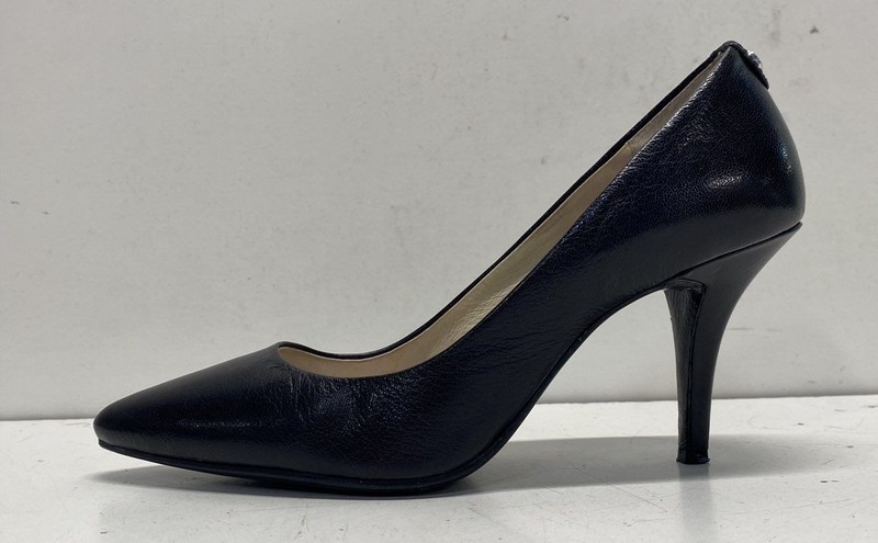 Michael Kors Black Solid Pump Heels Women 7