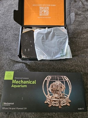 Crunch Labs Hack Pack Omnibot Forklift 011 & UGEARS Mechanical Aquarium NIB